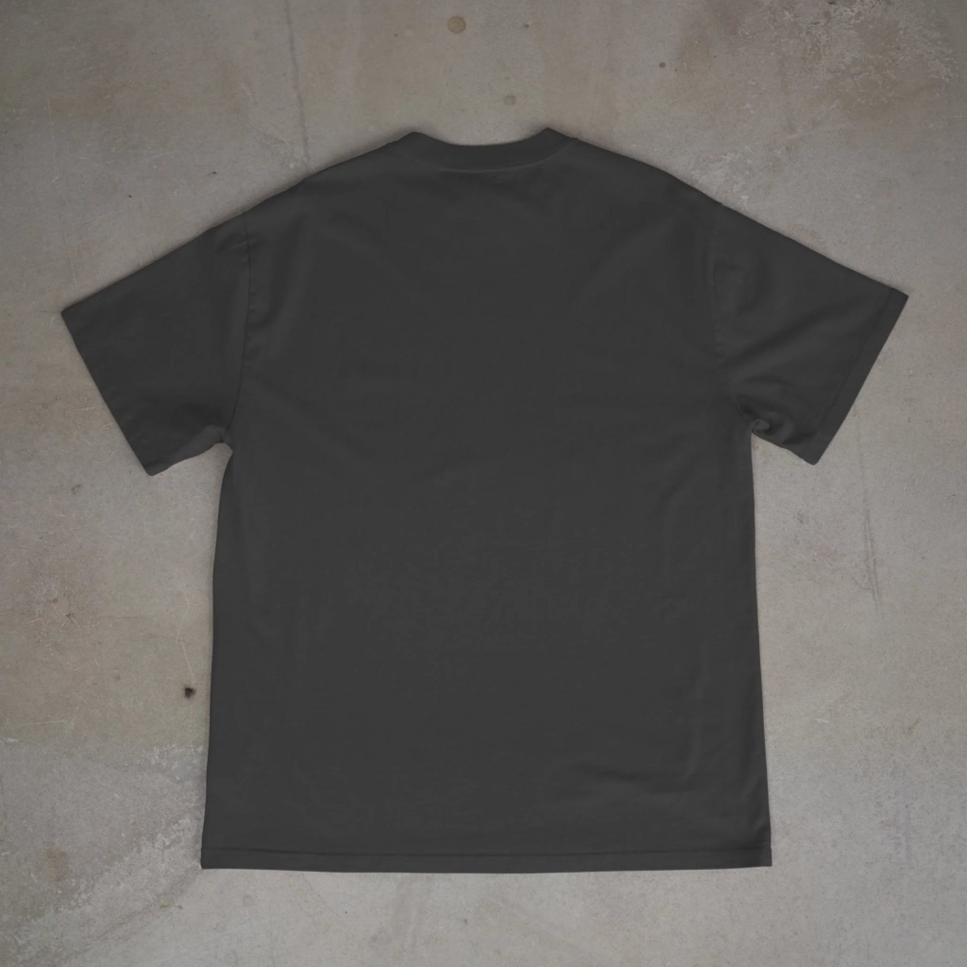 Mockups für Shirts - Untitled Project - Back Design Mockup (2)