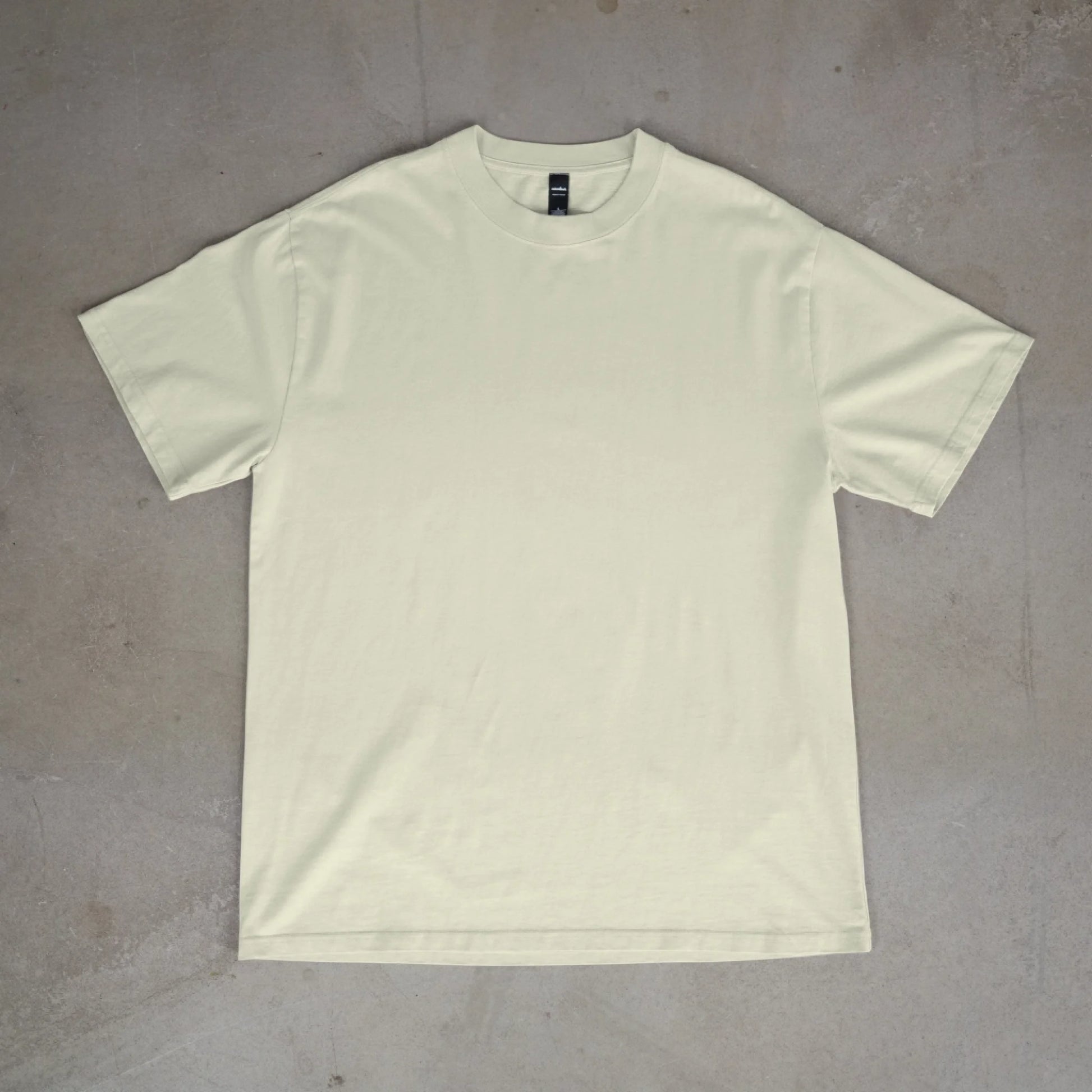 Mockups für Shirts - Untitled Project - Front Design Mockup (4)